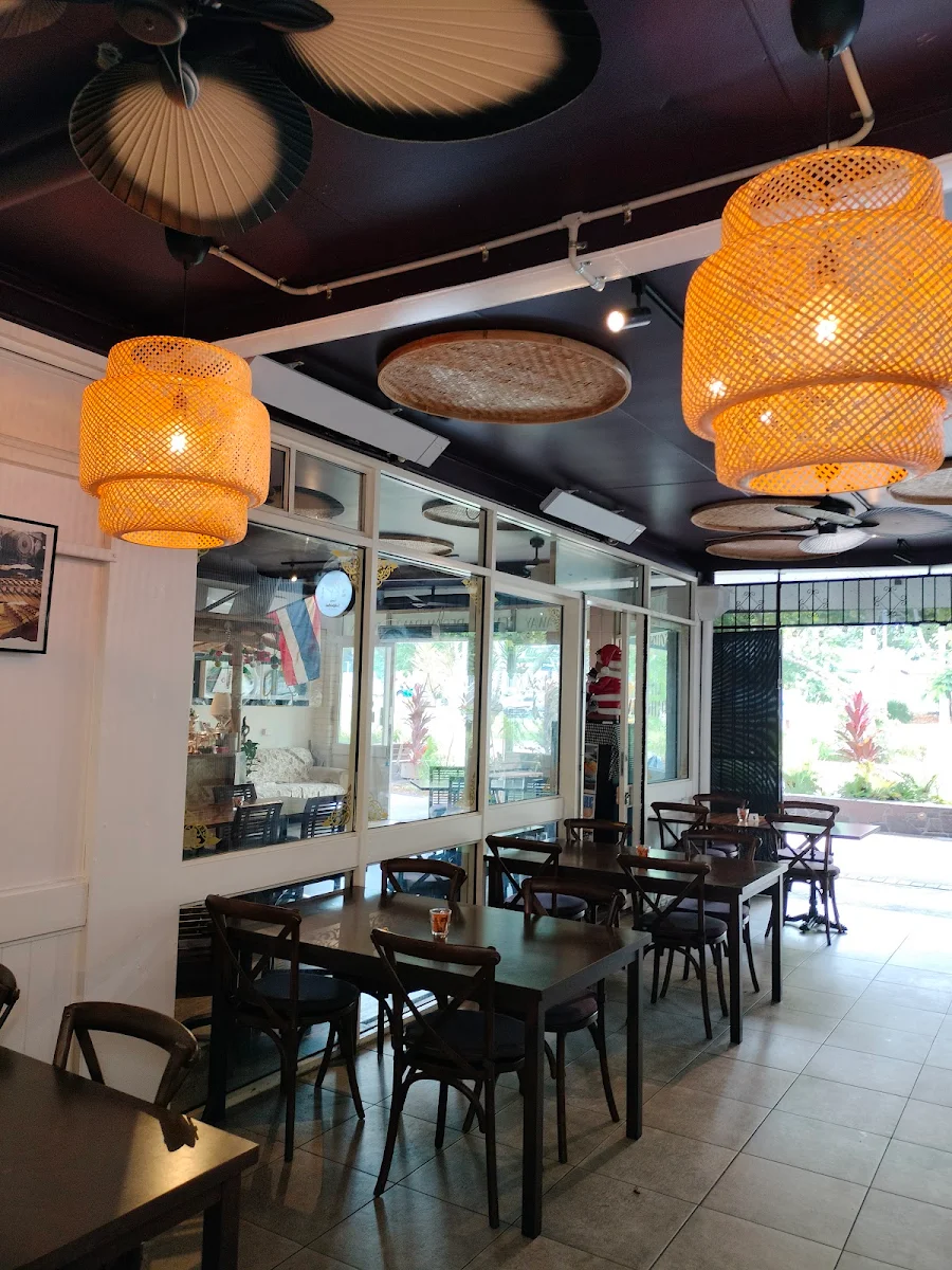 Vibe, Little Sukhothai