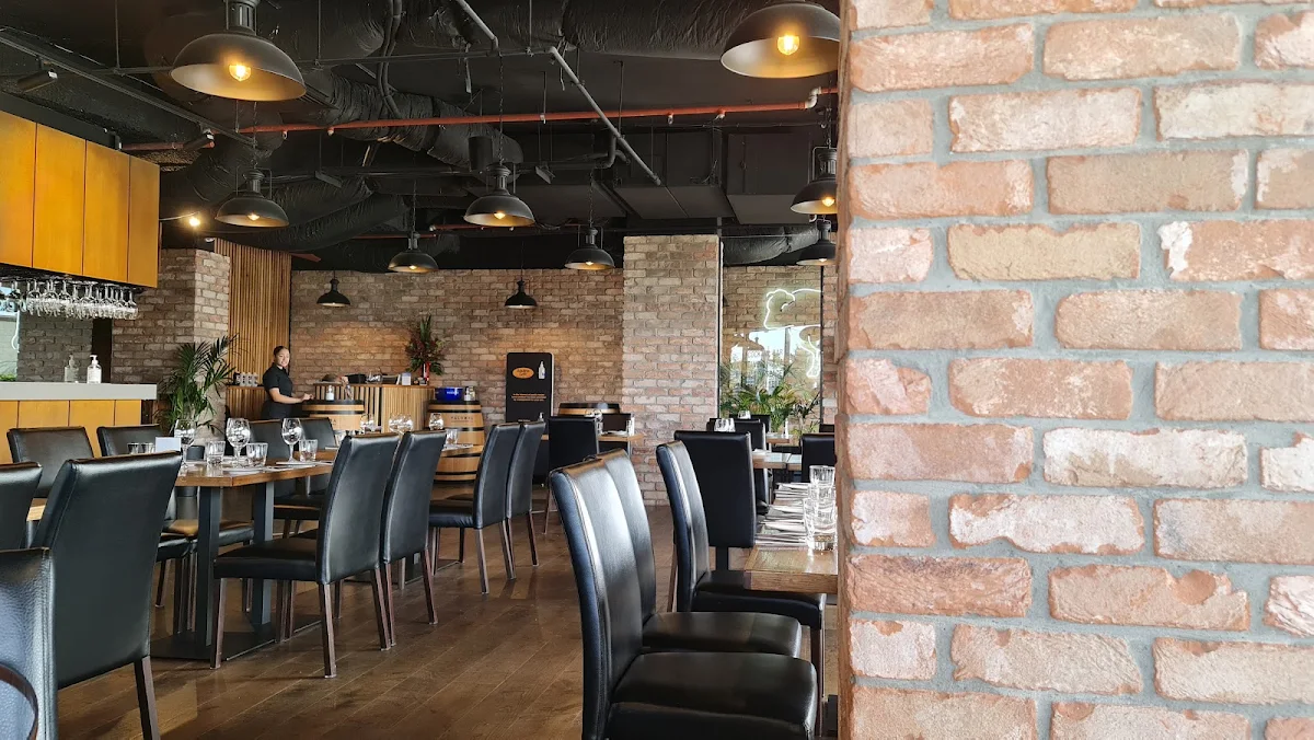 Vibe, Squires Loft Cheltenham