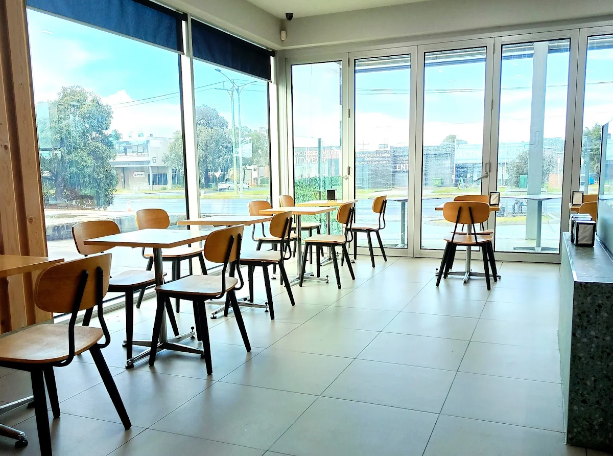 Vibe, Café Lunchroom