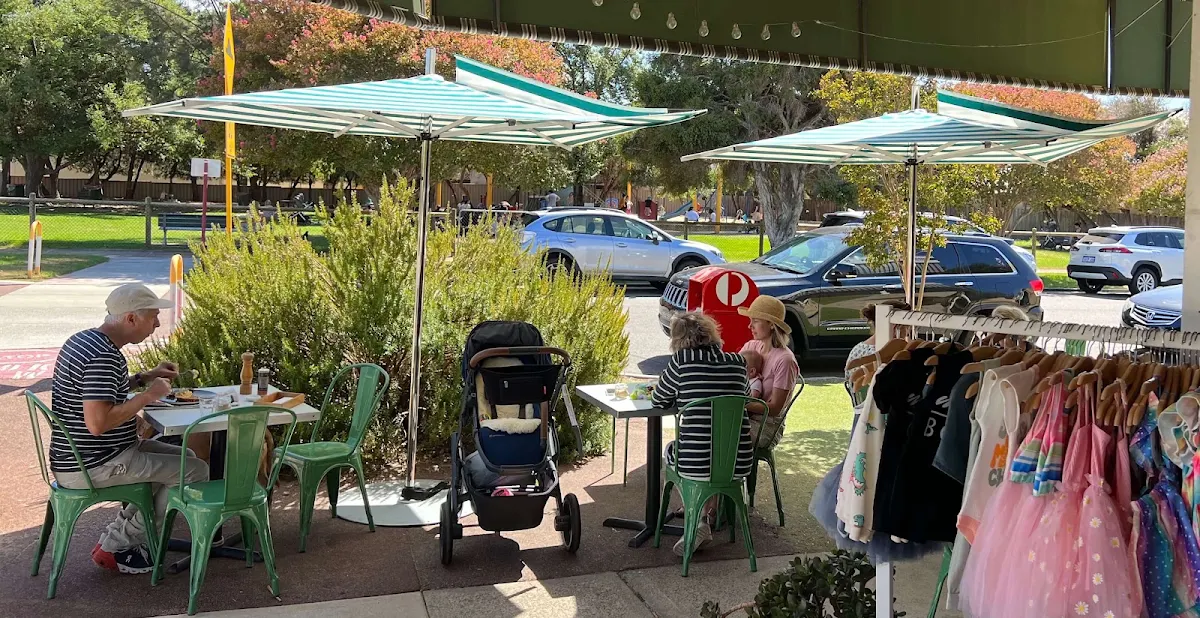 Vibe, Hobart Deli