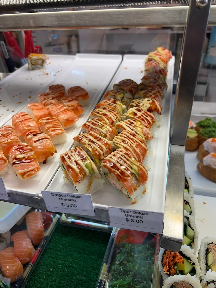 Food & drink, Hi Sushi Newtown