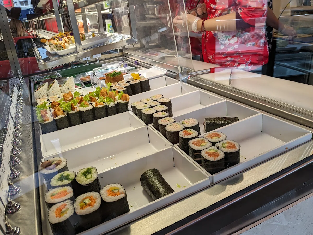 Vibe, Hi Sushi Newtown