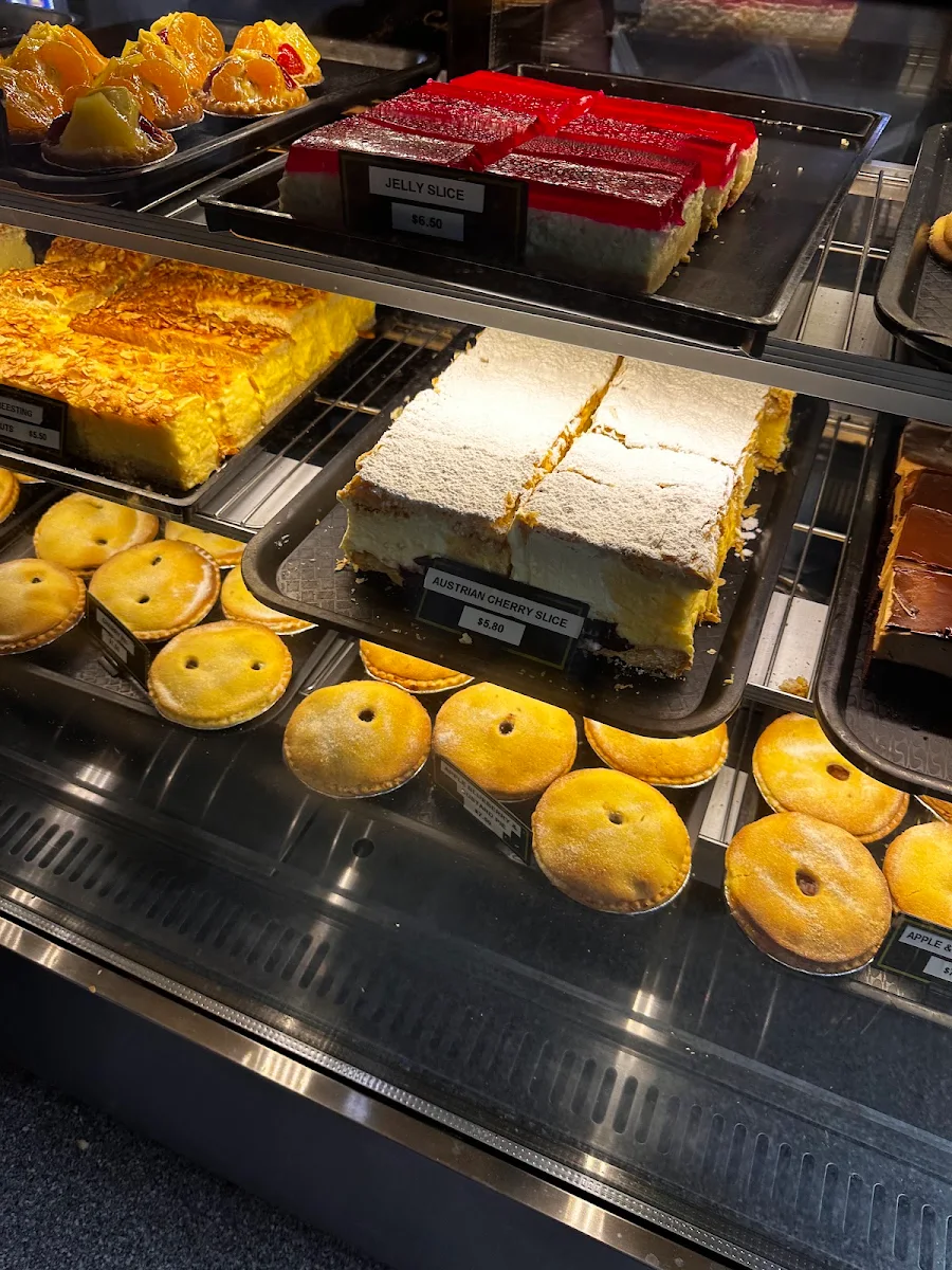 Food & drink, Pastry King Cafe/Bakery