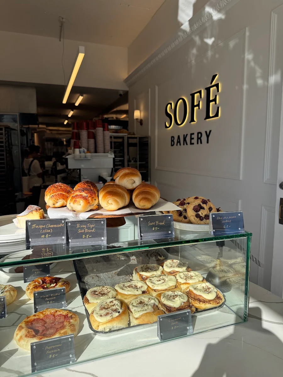 Vibe, Sofé Bakery