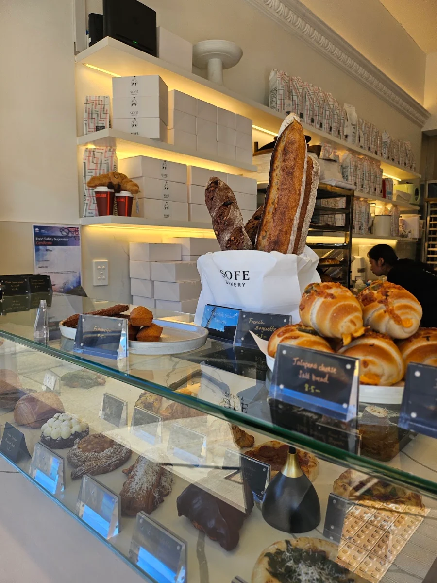 Vibe, Sofé Bakery