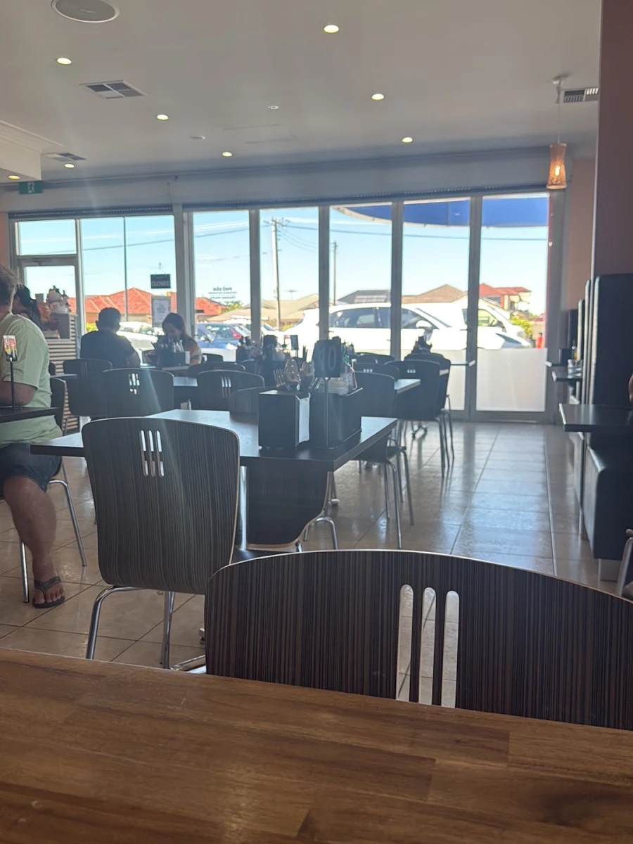 Vibe, Phở Vân Vietnamese Restaurant