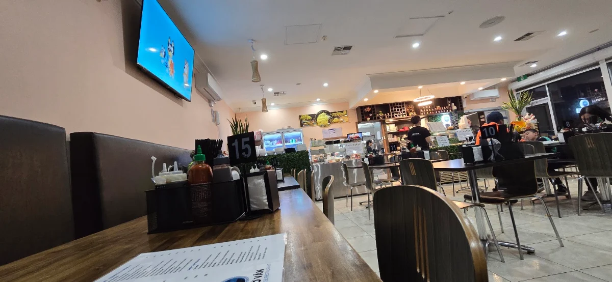 Vibe, Phở Vân Vietnamese Restaurant