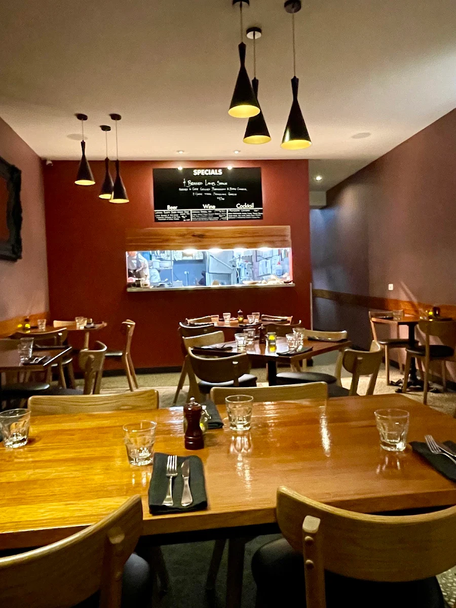 Vibe, Cultura Italian Bar & Restaurant