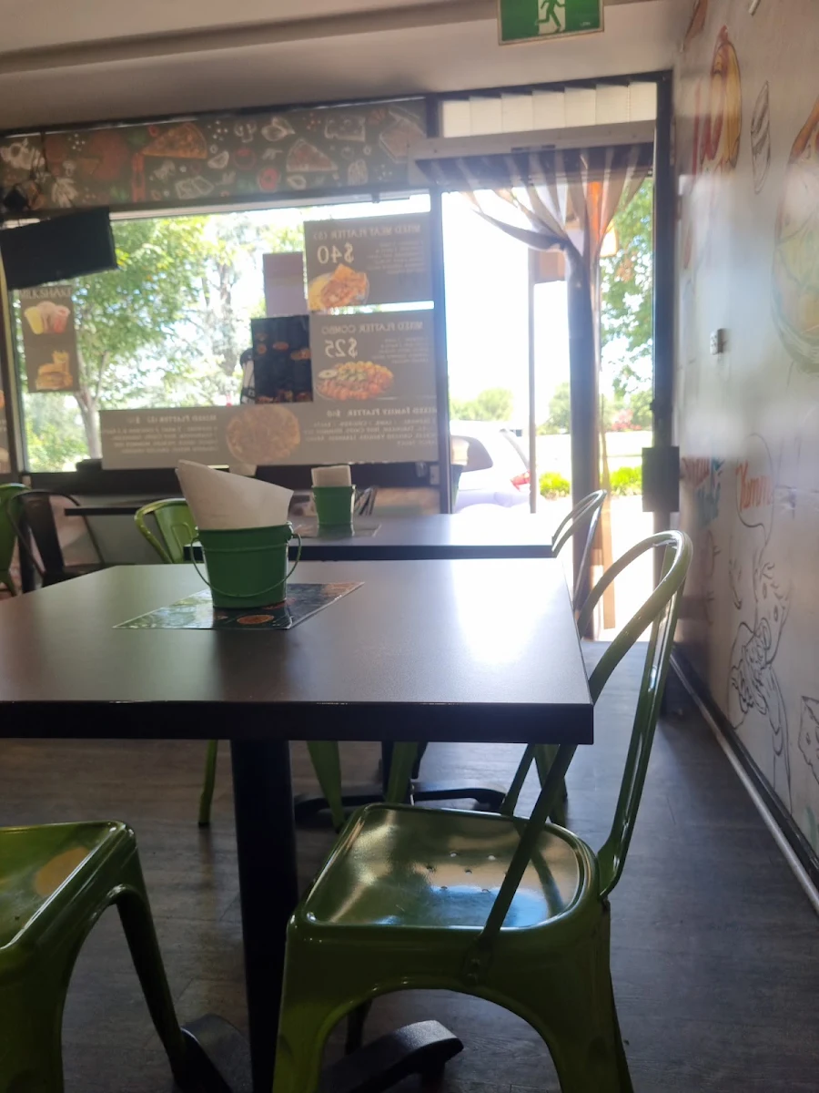 Vibe, Layla's lebanese cuisine