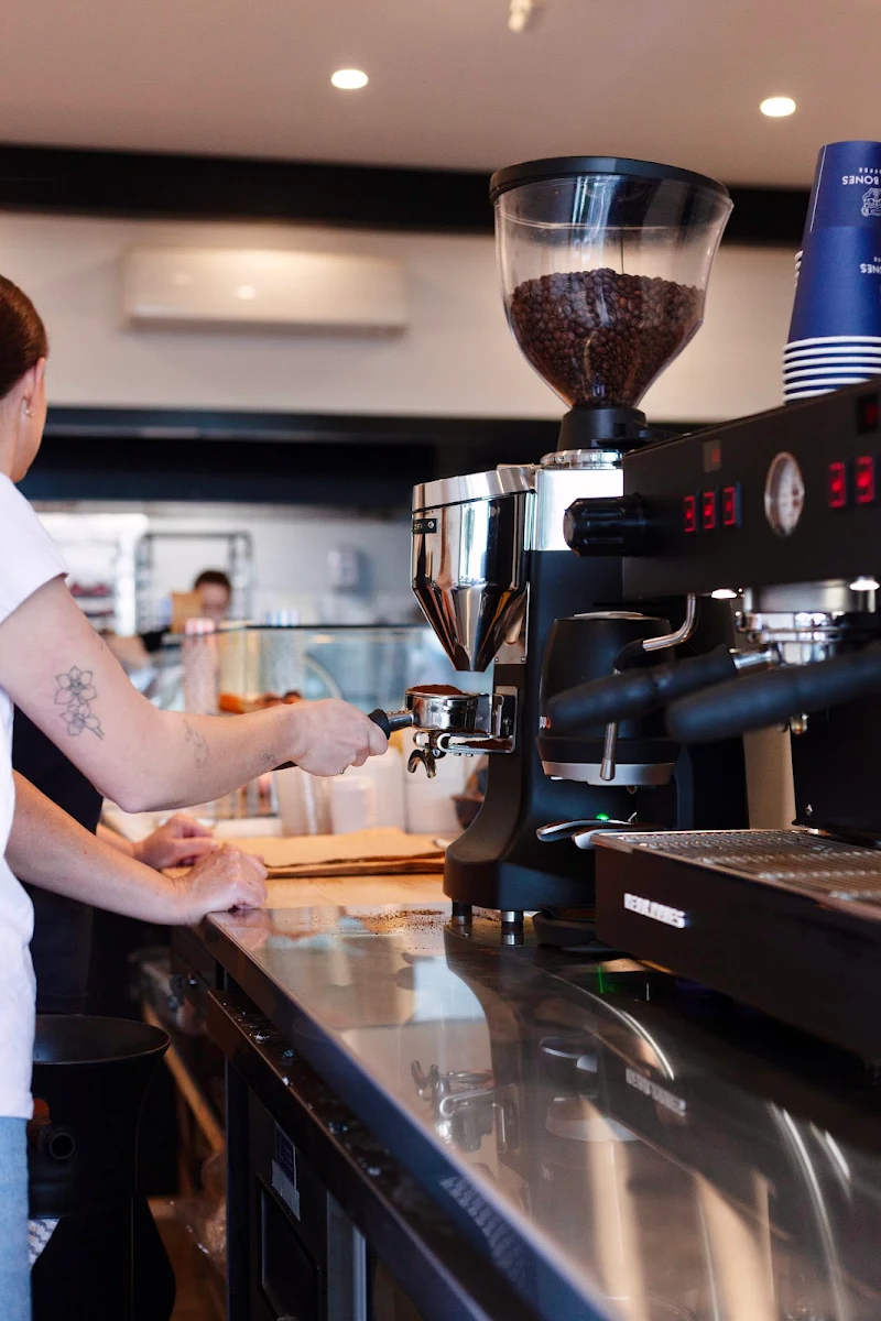 Vibe, Espresso Boy Doughnuts Bomaderry