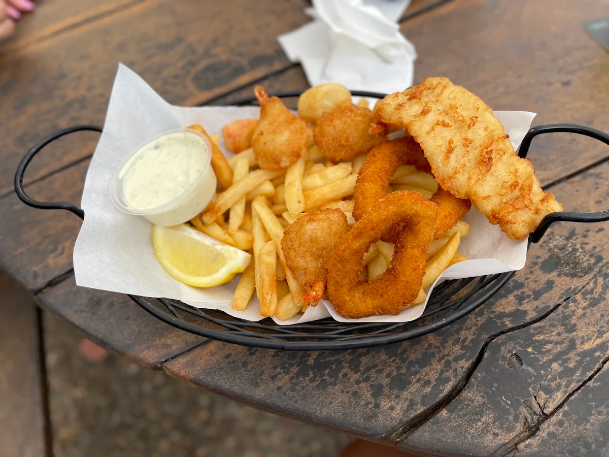 Food & drink, Picnic Bay Hotel