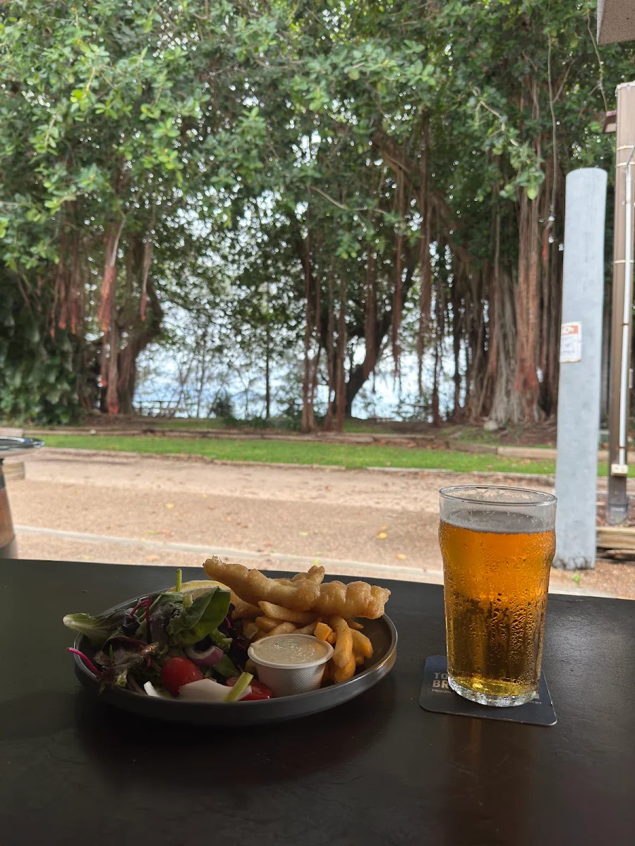 Food & drink, Picnic Bay Hotel