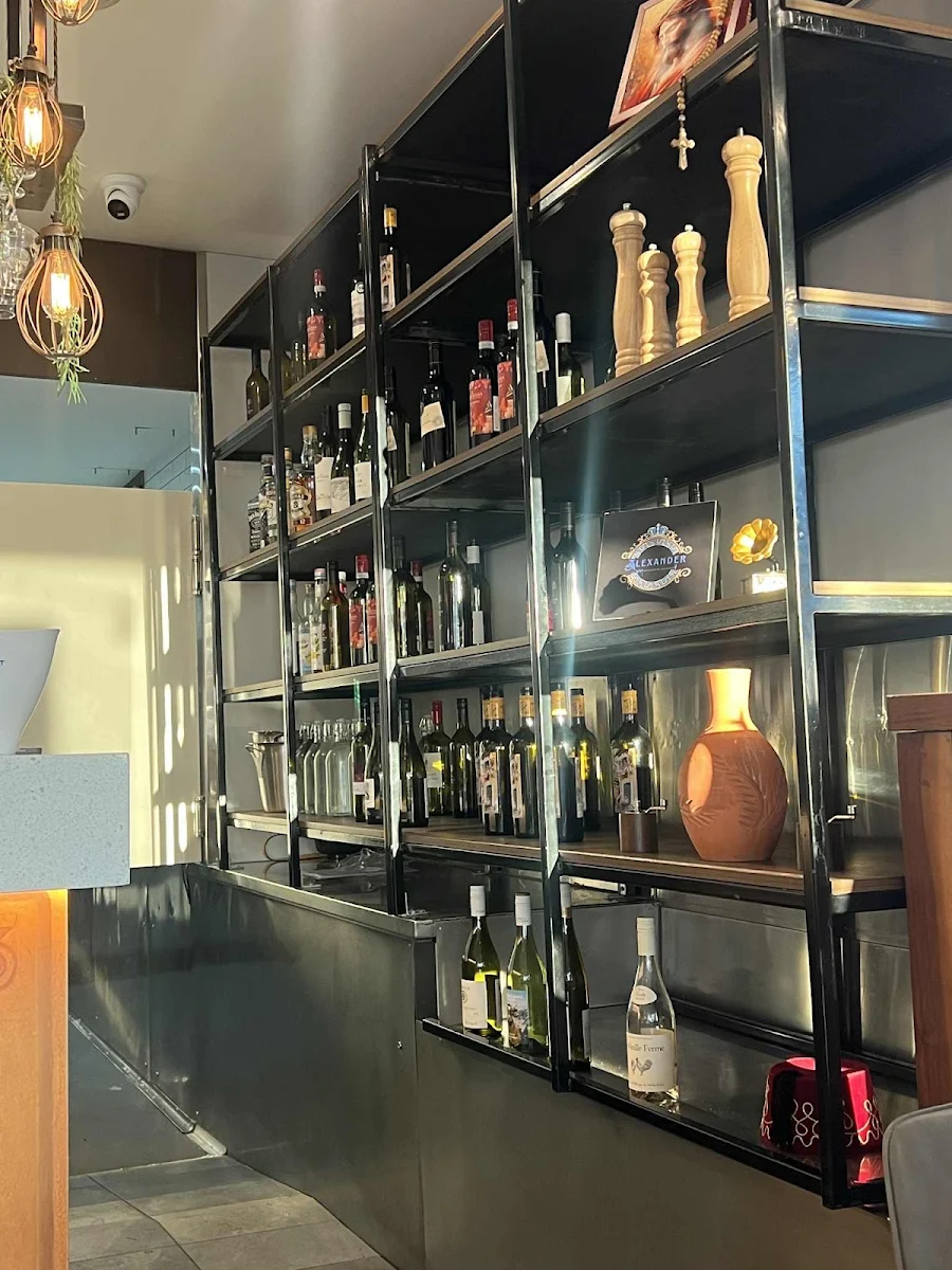 Vibe, Alexander Mediterranean Restaurant