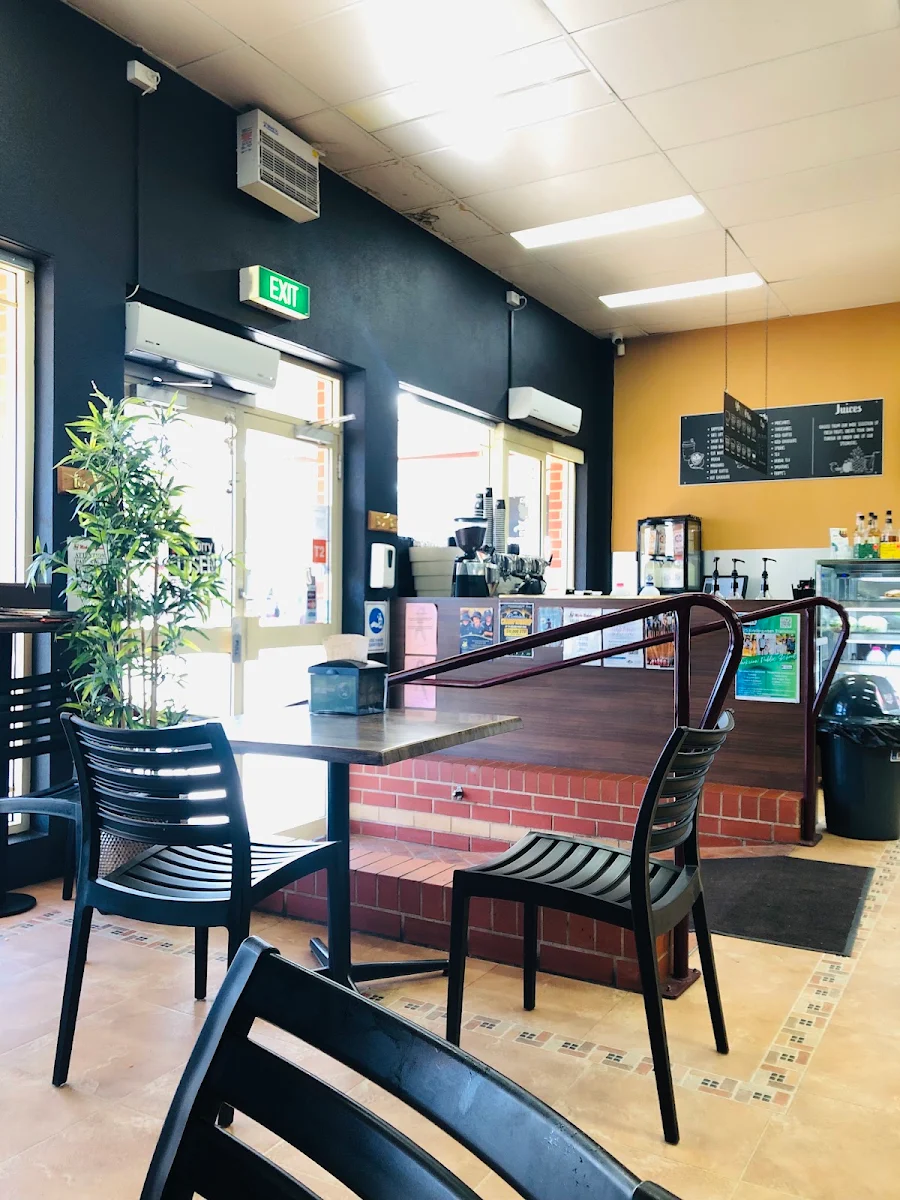 Vibe, Mick's Bakehouse