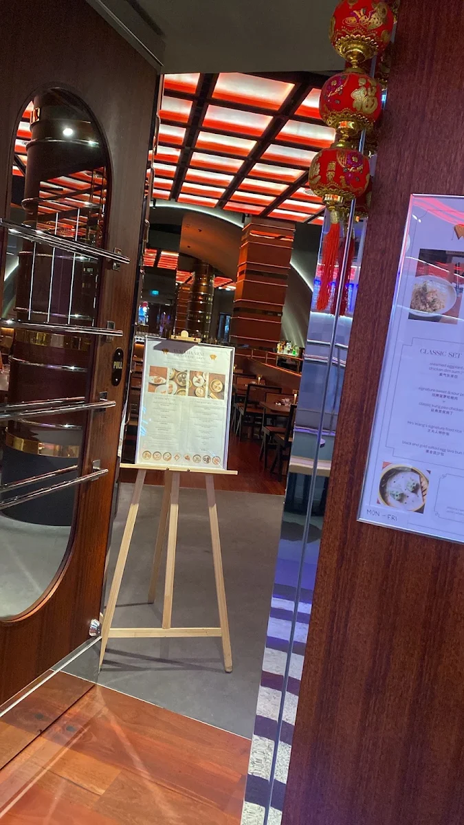 Menu, Mrs Wang