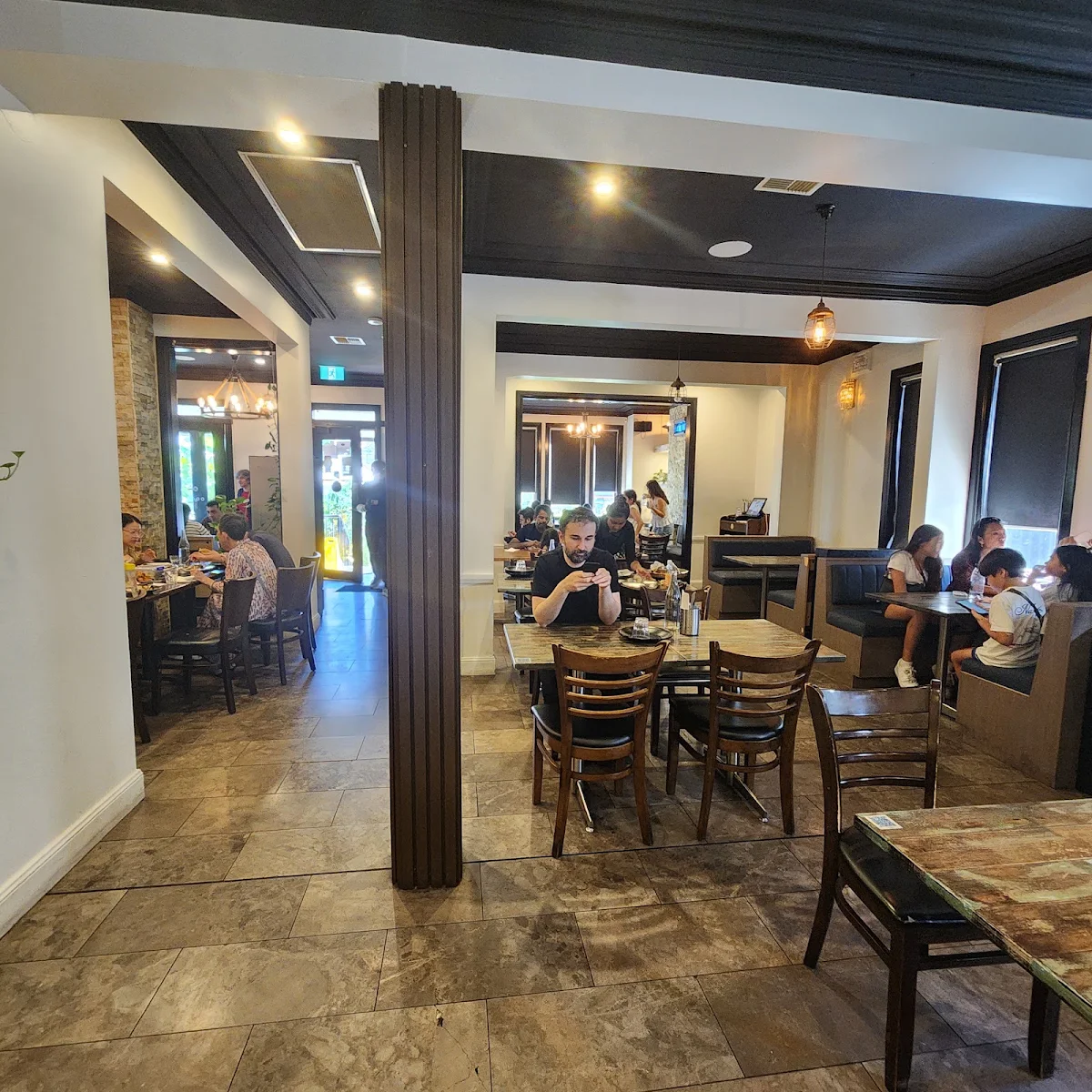 Vibe, Lidcombe Hotel