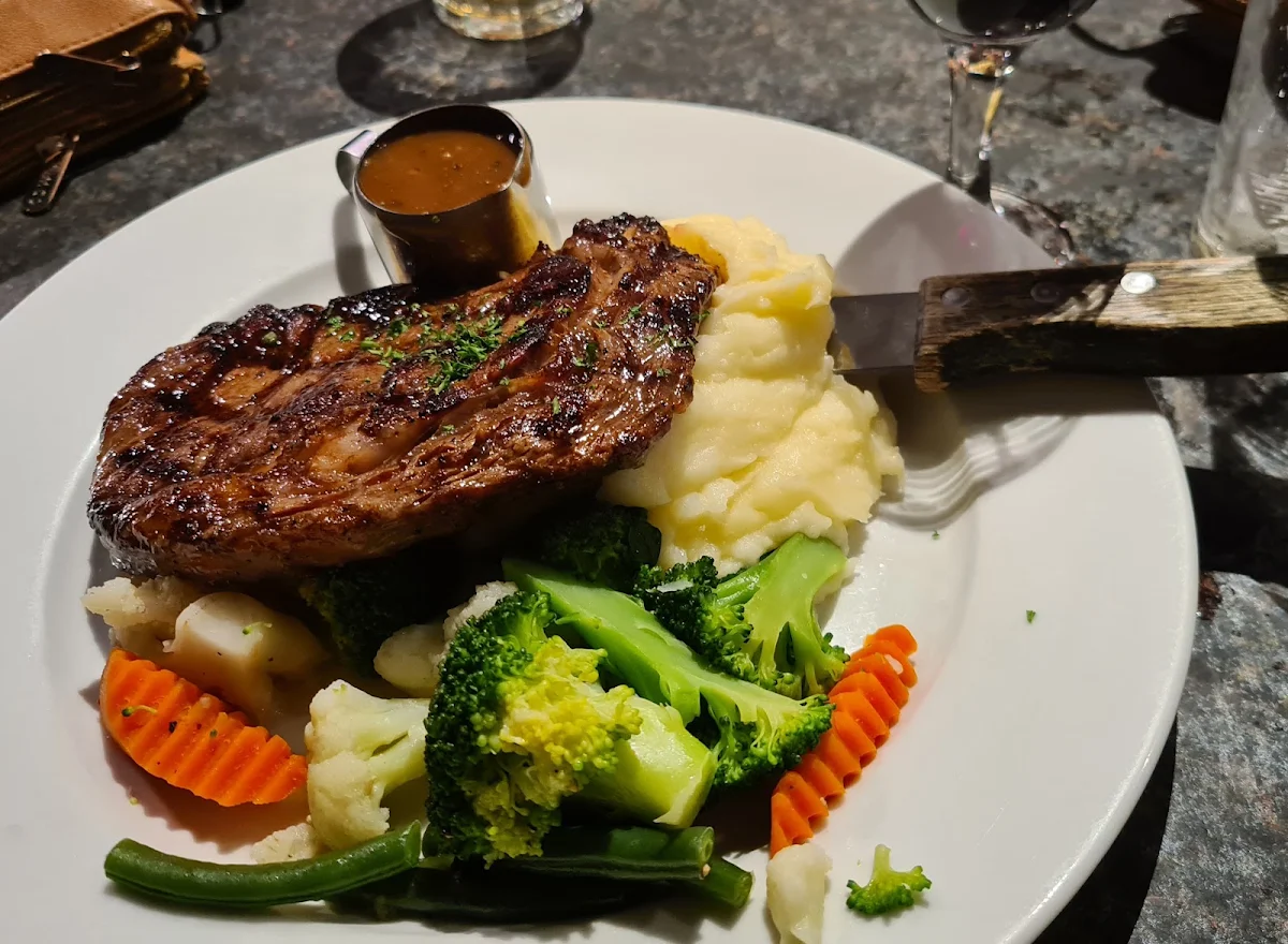 Food & drink, Dongara Hotel Motel.