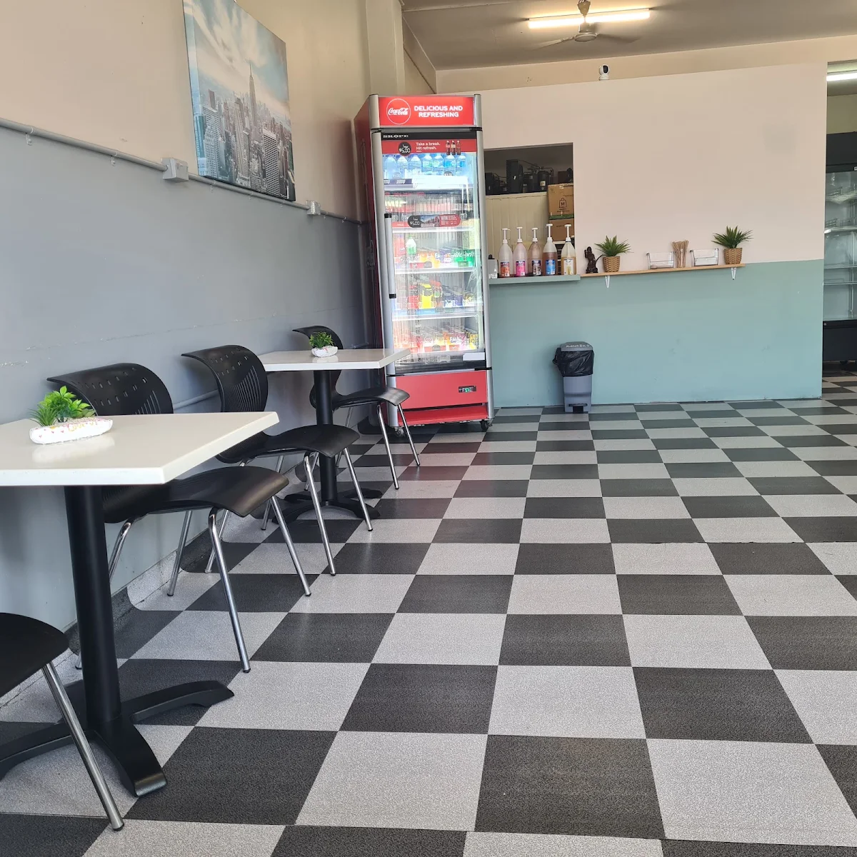Vibe, Munchies at Budgewoi (Under New Management 2025 !)