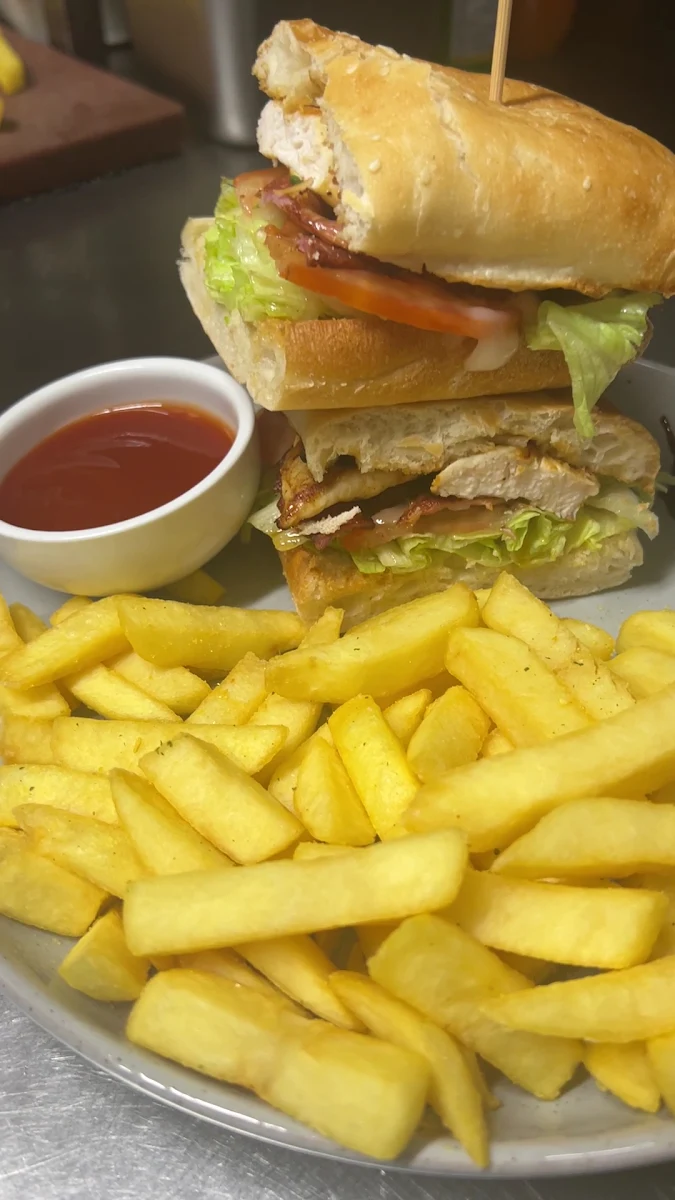 Food & drink, Grand Boulevard Cafe