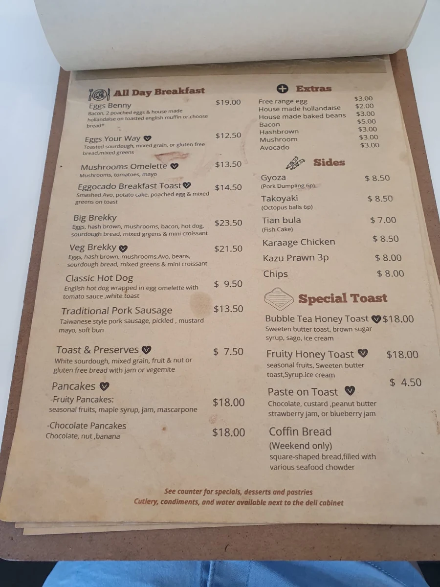 Menu, LA Moon cafe