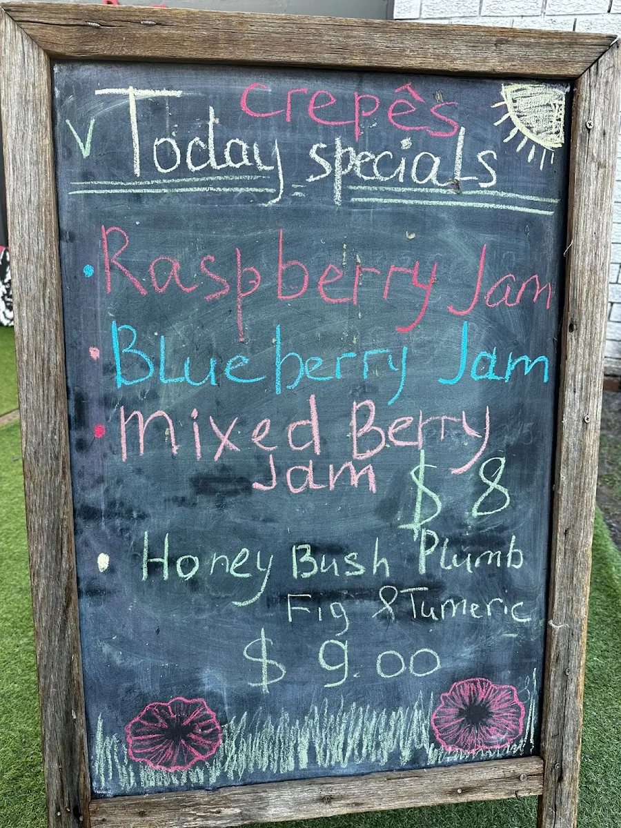 Menu, Saltie Dog - Coffee & Crêpes