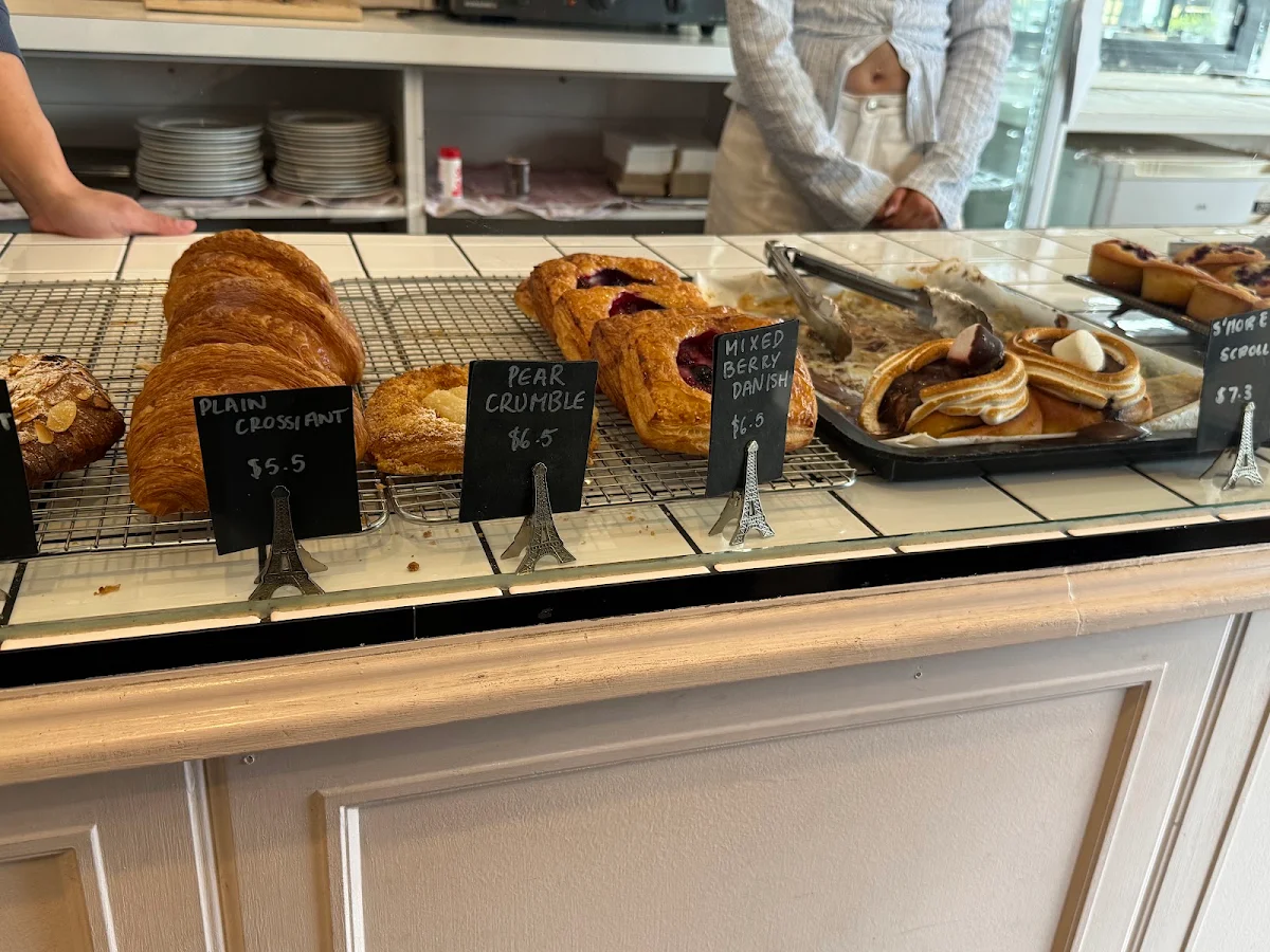 Vibe, Parisian Baker