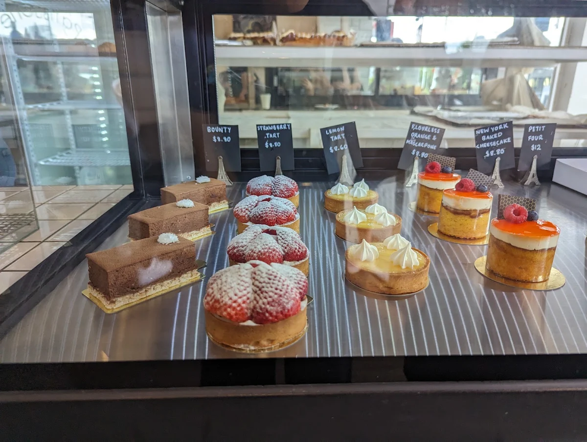Vibe, Parisian Baker