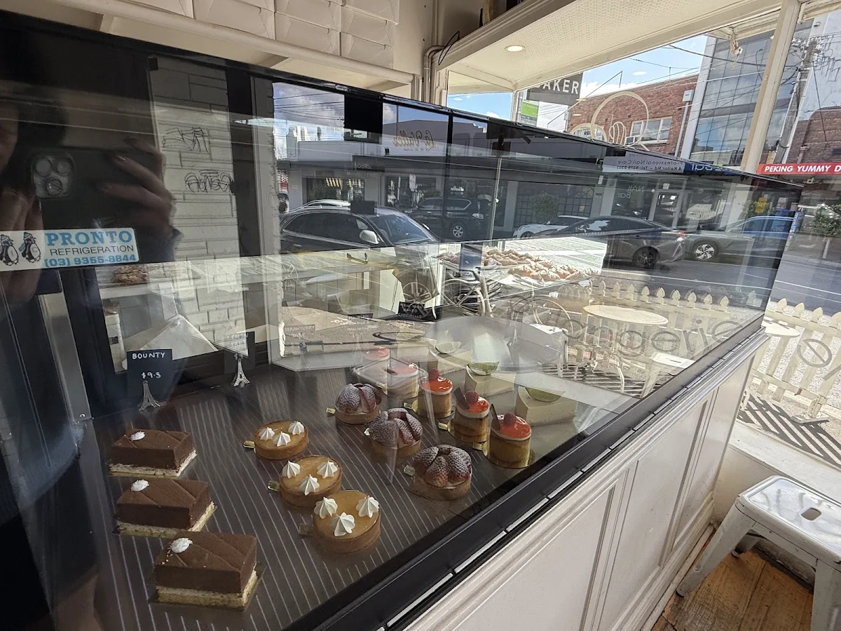 Vibe, Parisian Baker
