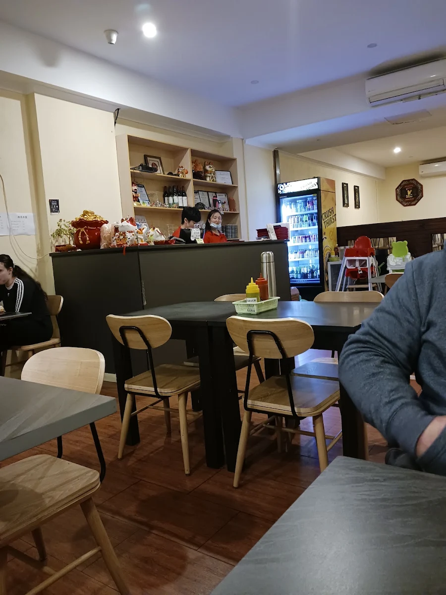 Vibe, Ping's Dumpling Kitchen Preston