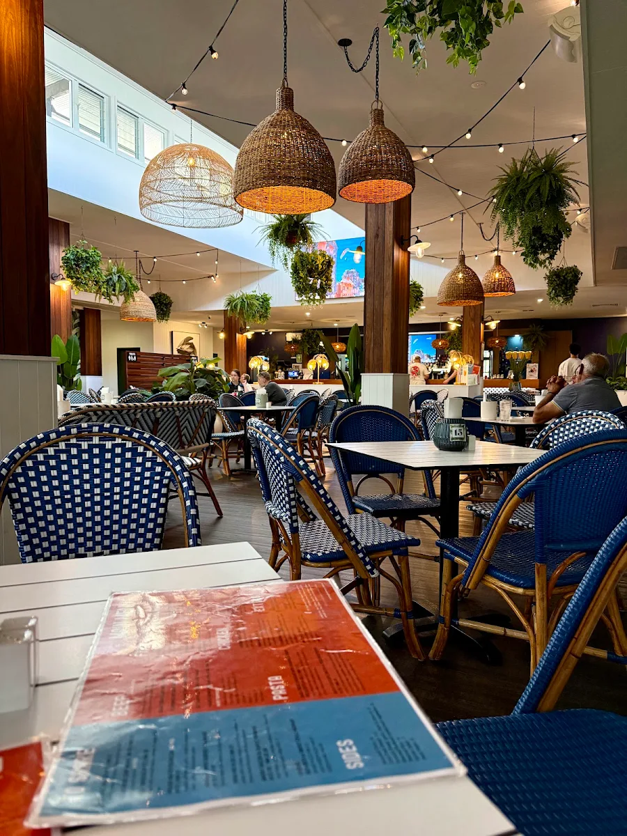 Vibe, Narangba Valley Tavern