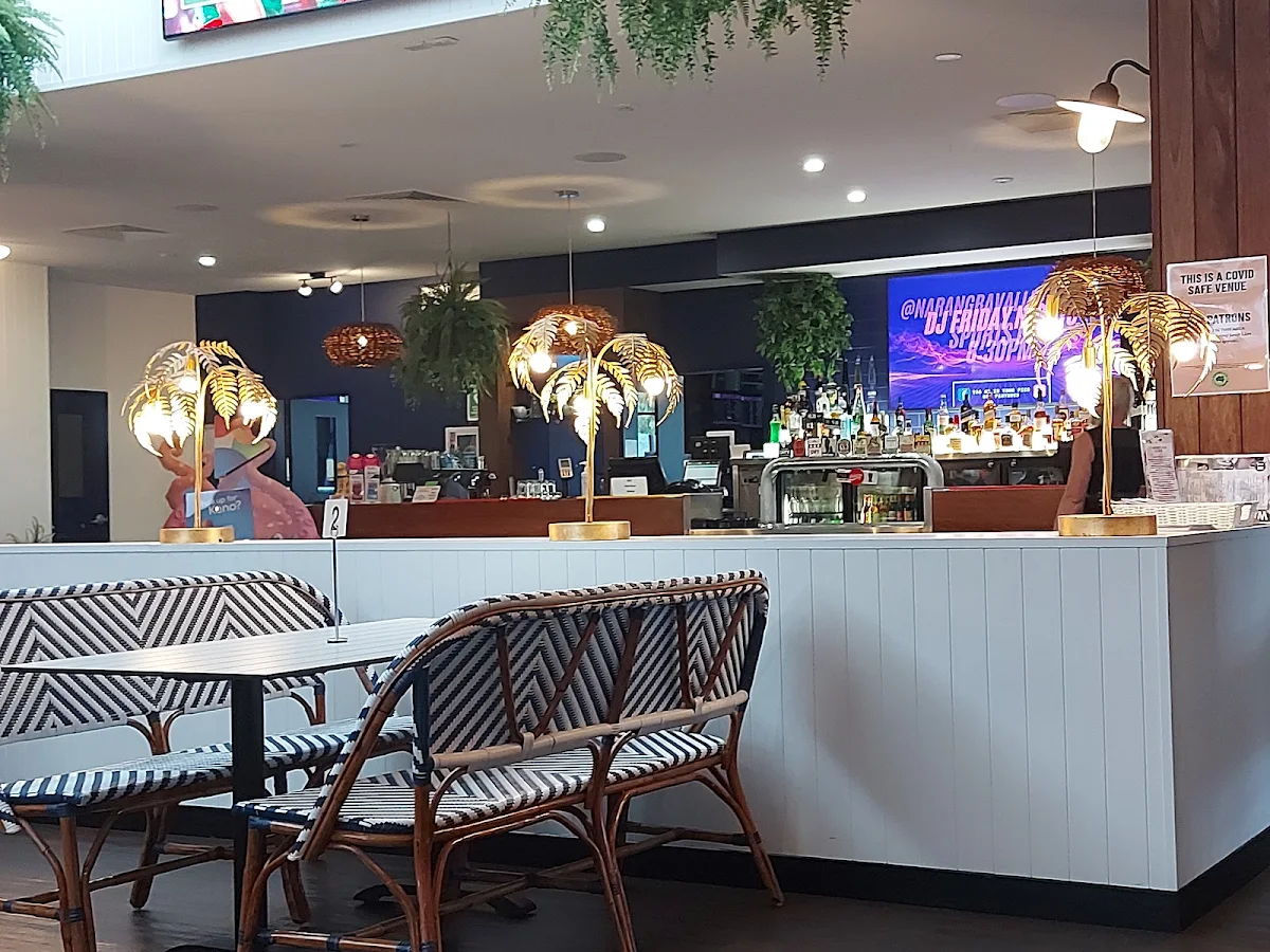Vibe, Narangba Valley Tavern