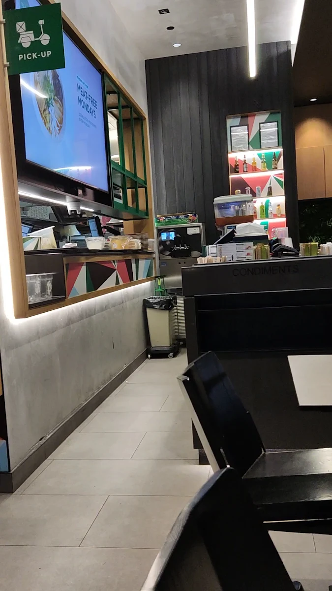 Vibe, Motto Motto Japanese Kitchen - Carindale