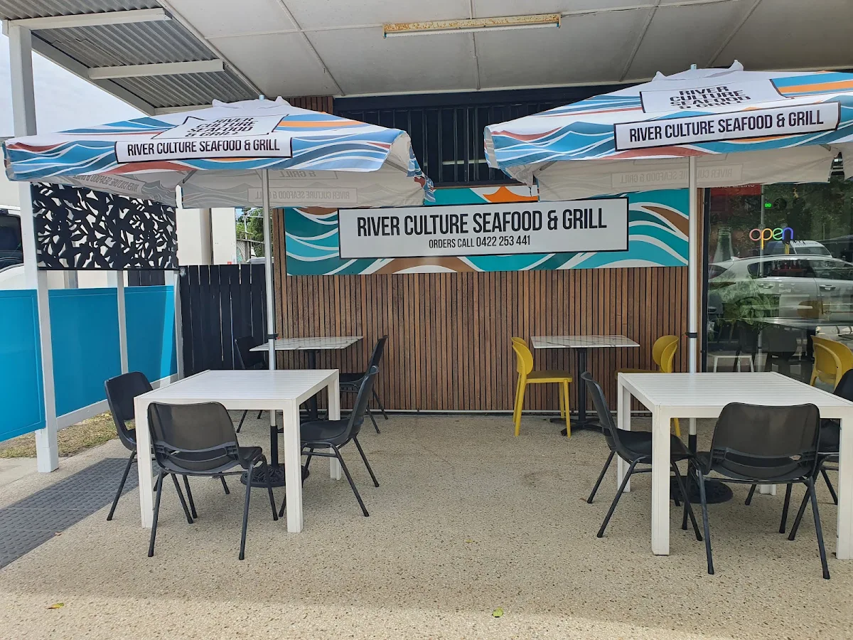 Vibe, River Culture Seafood & Grill