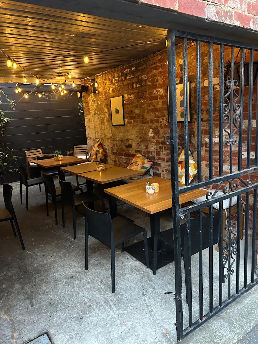 Vibe, Greensleeves Coffee House