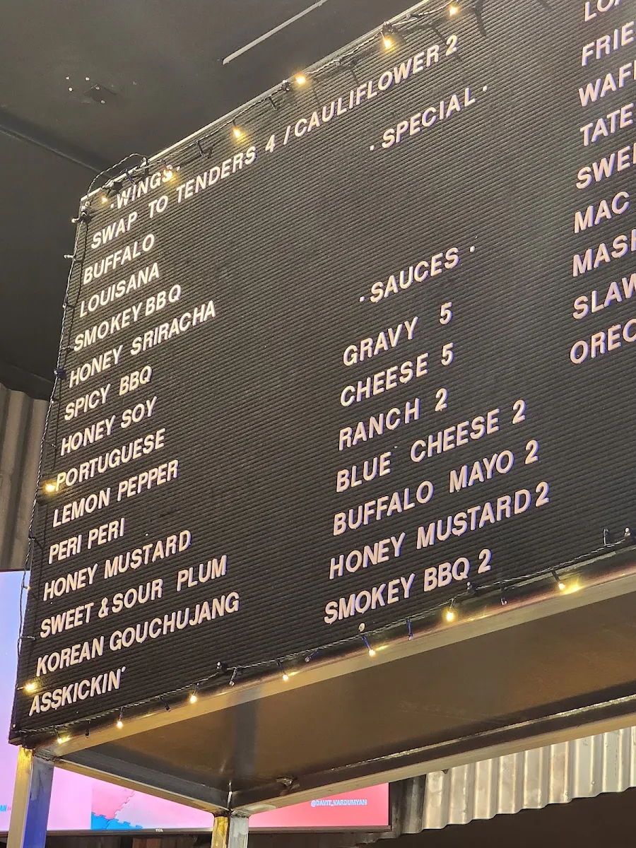 Menu, Wingboy Newtown
