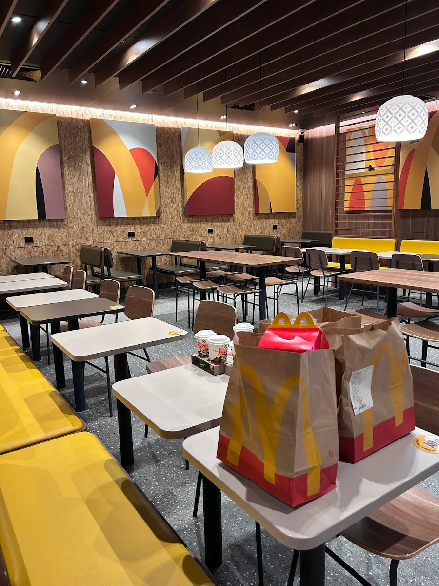 Vibe, McDonald's Alkimos