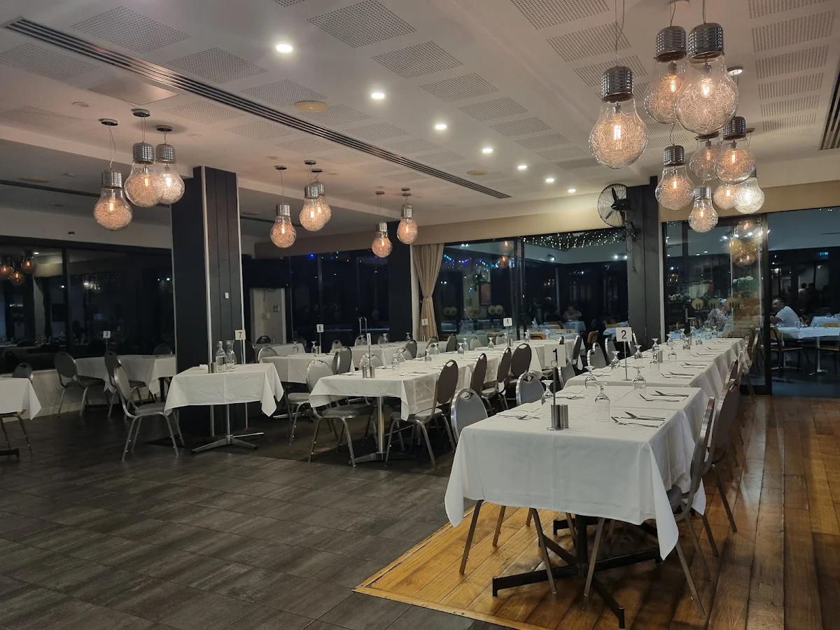 Vibe, Maroosh Restaurant