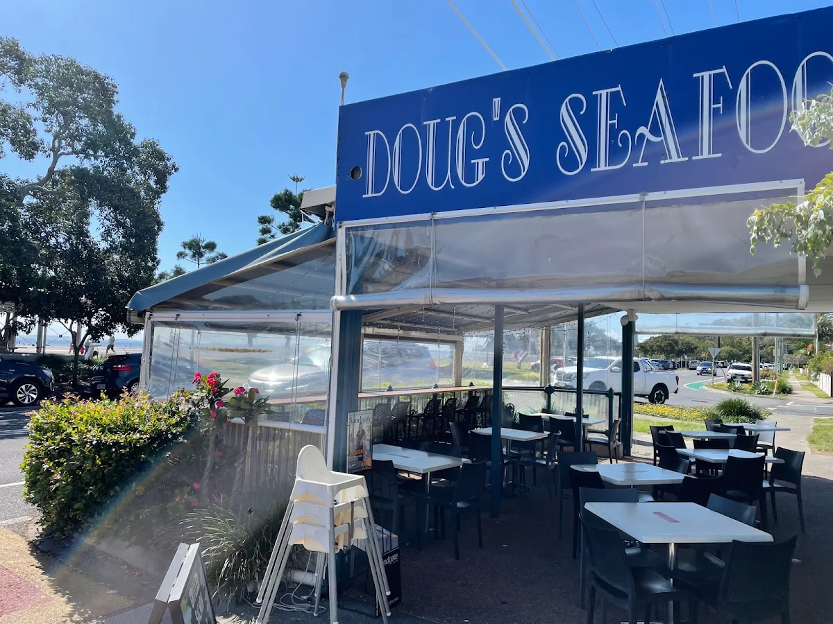 Vibe, Doug's Seafood Cafe