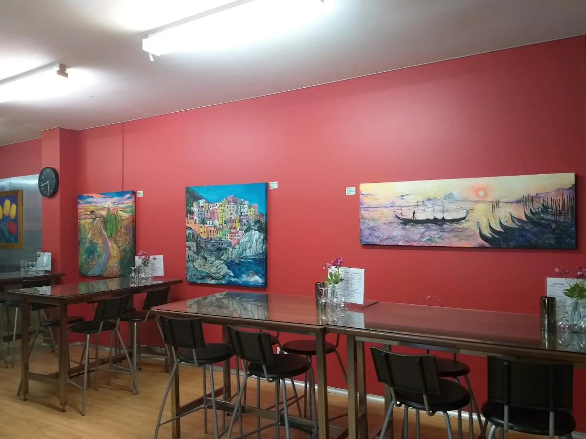 Vibe, Ciao Amici Wood Fired Pizza & Pasta
