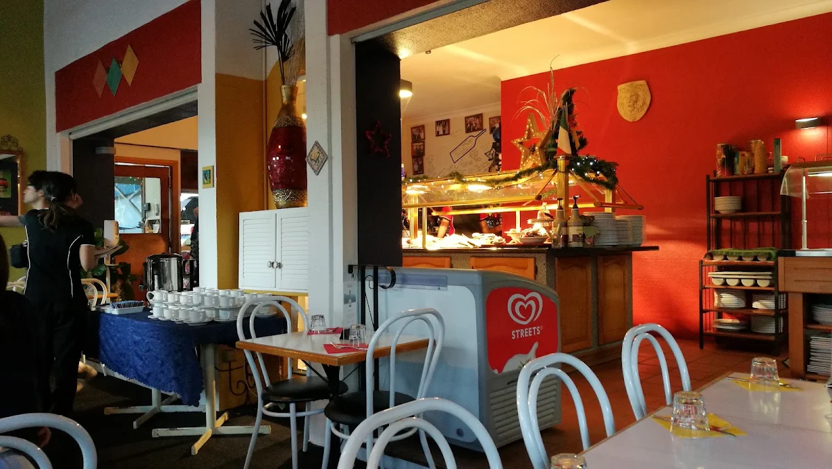 Vibe, Roscoes Piazza