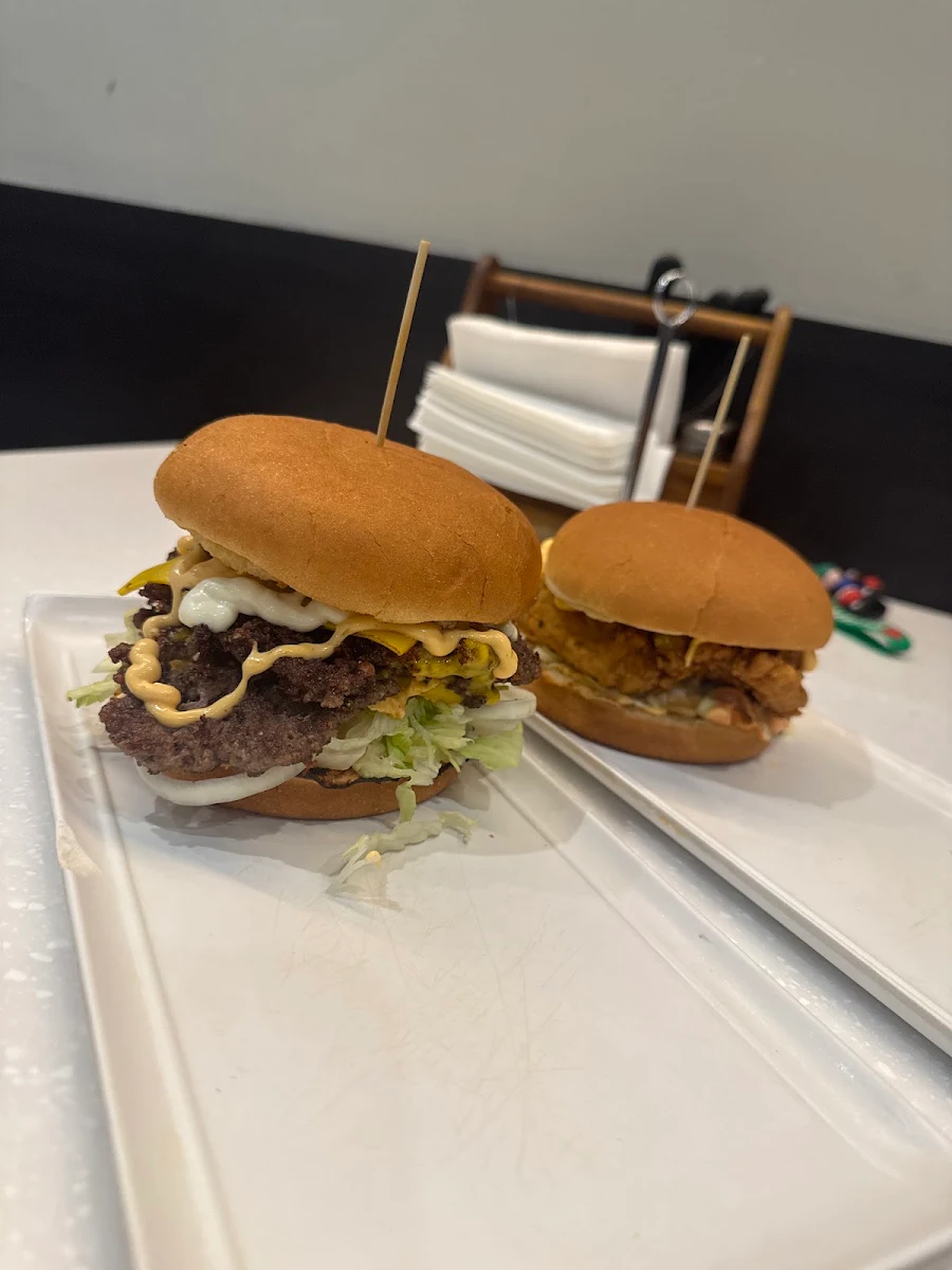 Food & drink, Burger Village