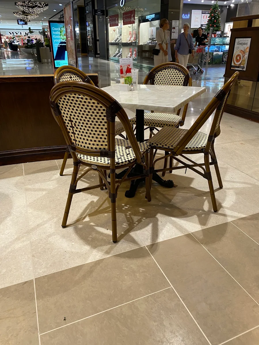 Vibe, Shingle Inn Carindale