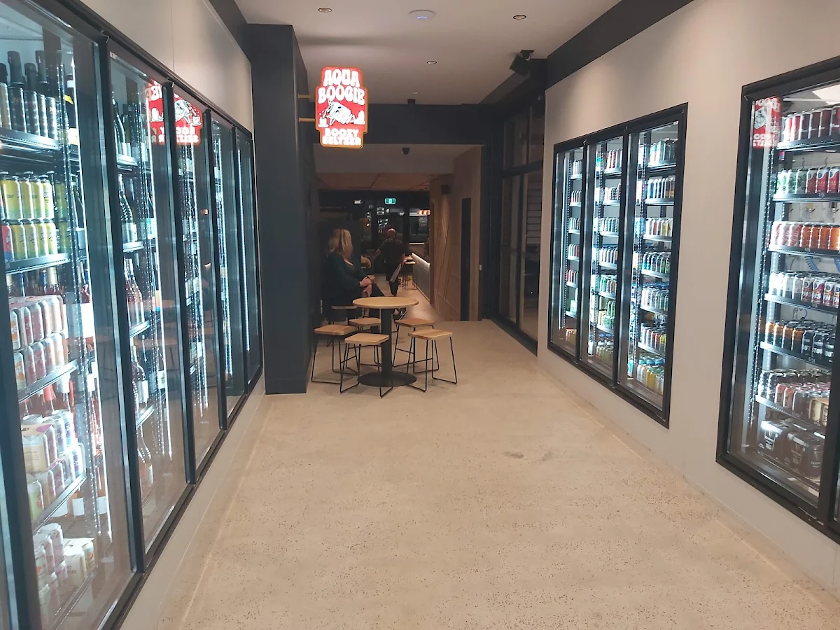 Vibe, mates. Bar & Bottleshop