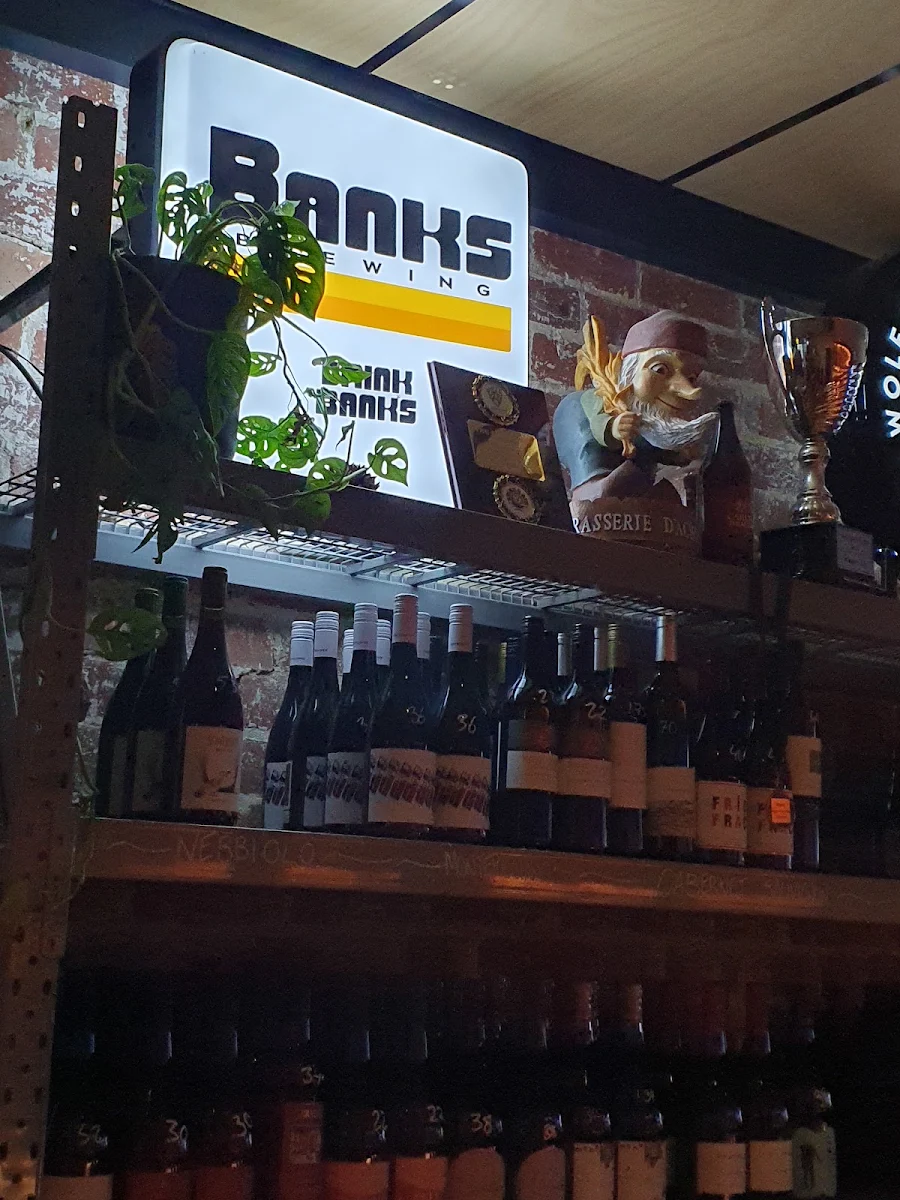 Vibe, mates. Bar & Bottleshop