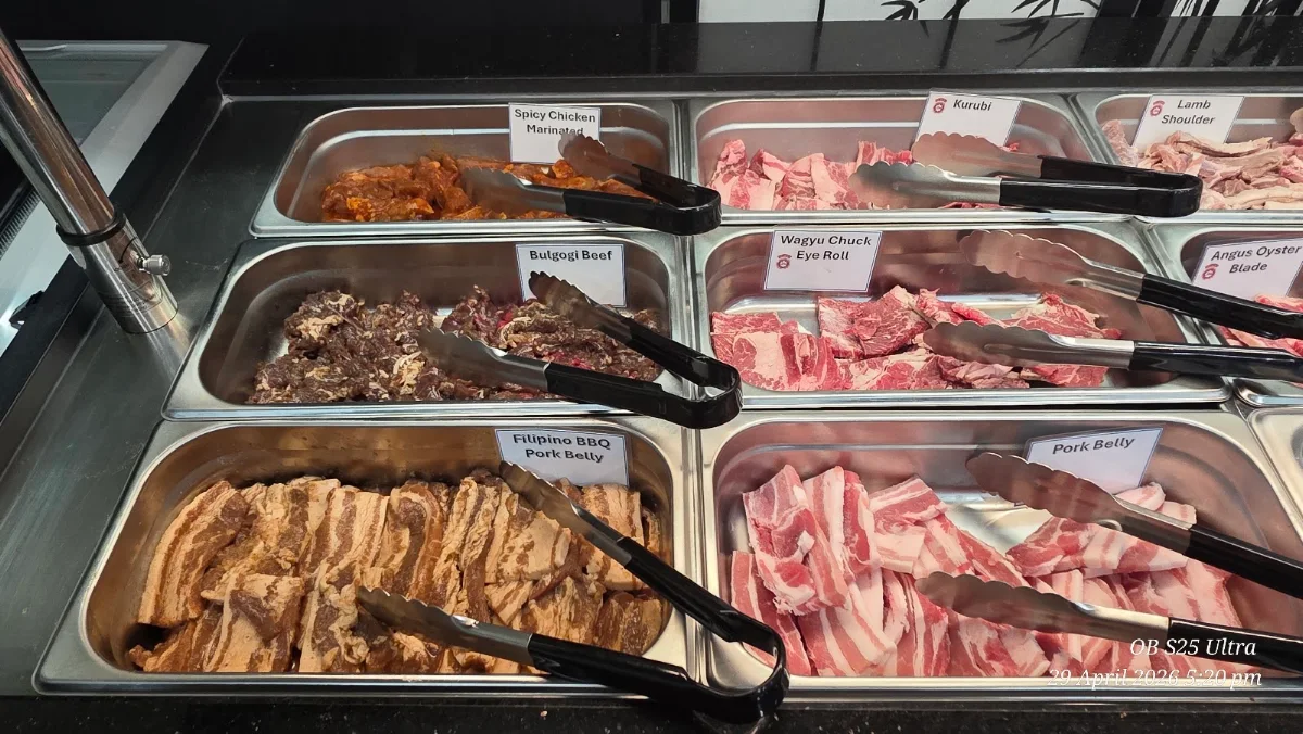 Menu, Sizzle Den