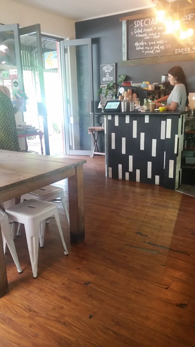 Vibe, Espressohead Cafe