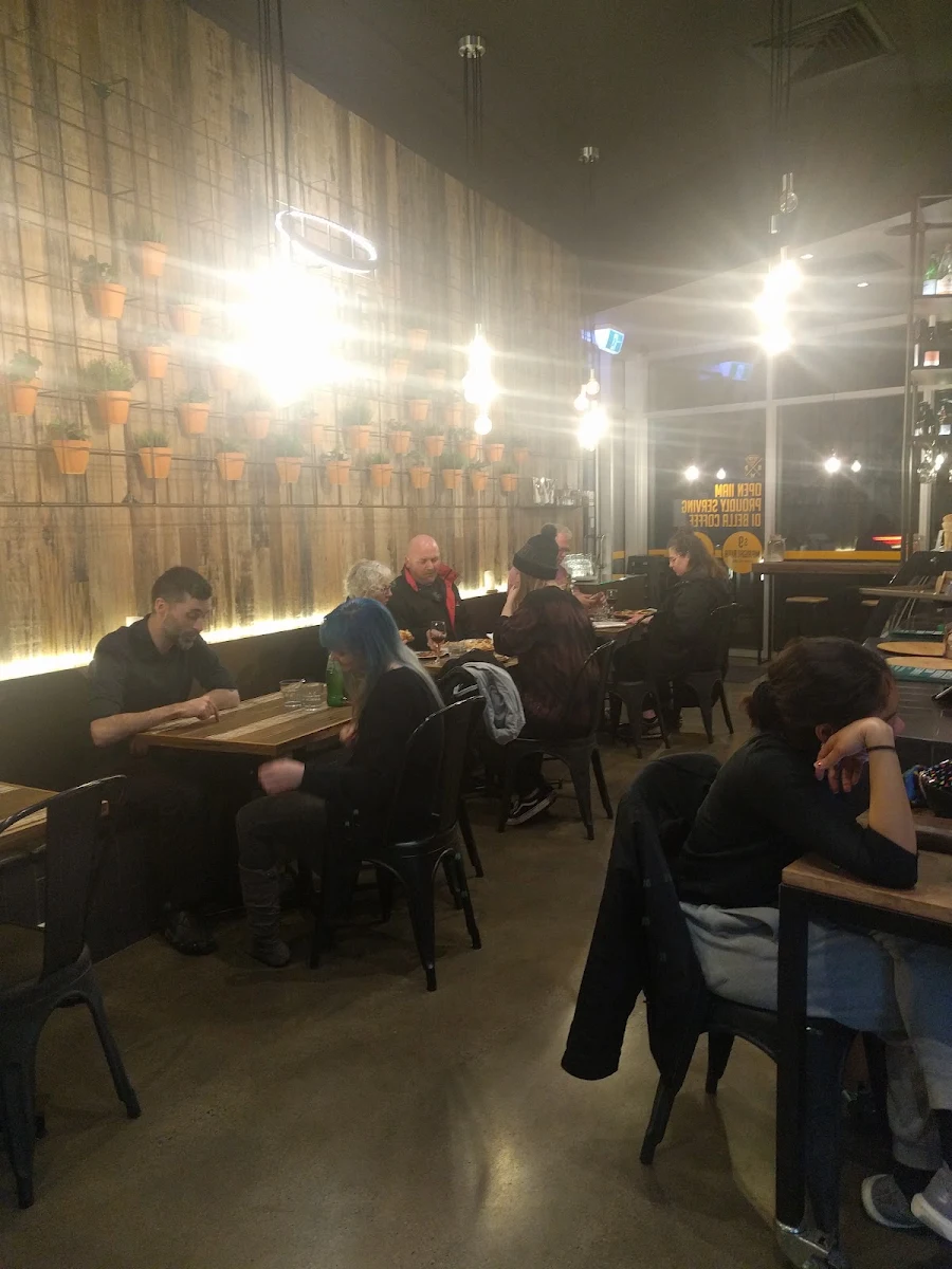 Vibe, Heaven Woodfire Pizza