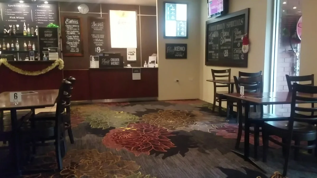 Vibe, Rivers Restaurant