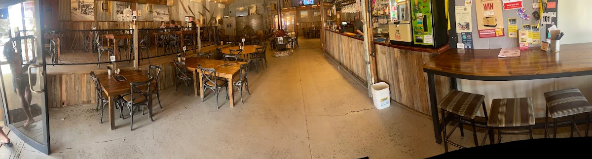 Vibe, The Boosey Creek Tavern
