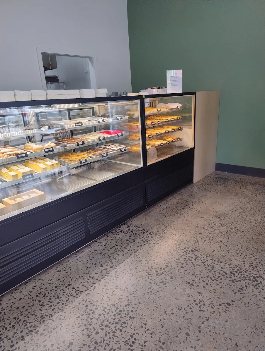 Vibe, Burke's Bakery
